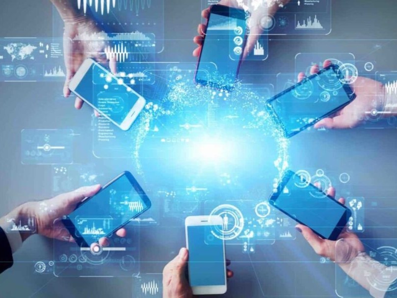Mobile Device Management (MDM)